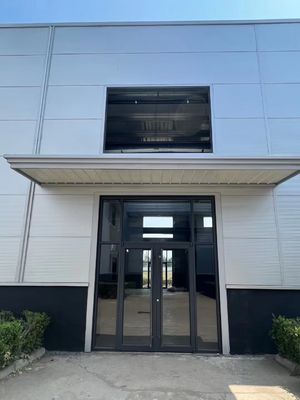 Voorgefabriceerde staalconstructies