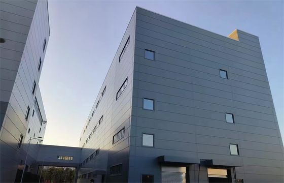 Op maat gemaakte geprefabriceerde staalconstructieconstructie gebouwen geïntegreerde oplossing