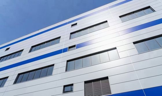 Aanpasbare staalconstructie-opslagplaats met een helder spanningsontwerp voor maximaal ruimtegebruik