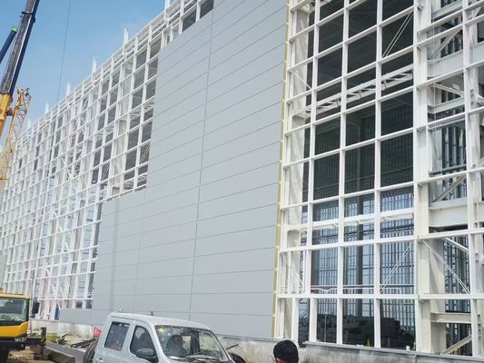 Lichte prefab staalstructuur Warehouse Construction Solution met aangepaste dimensie