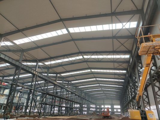 Aangepaste grootte geprefabriceerde stalen constructie met hoge windbestendigheid